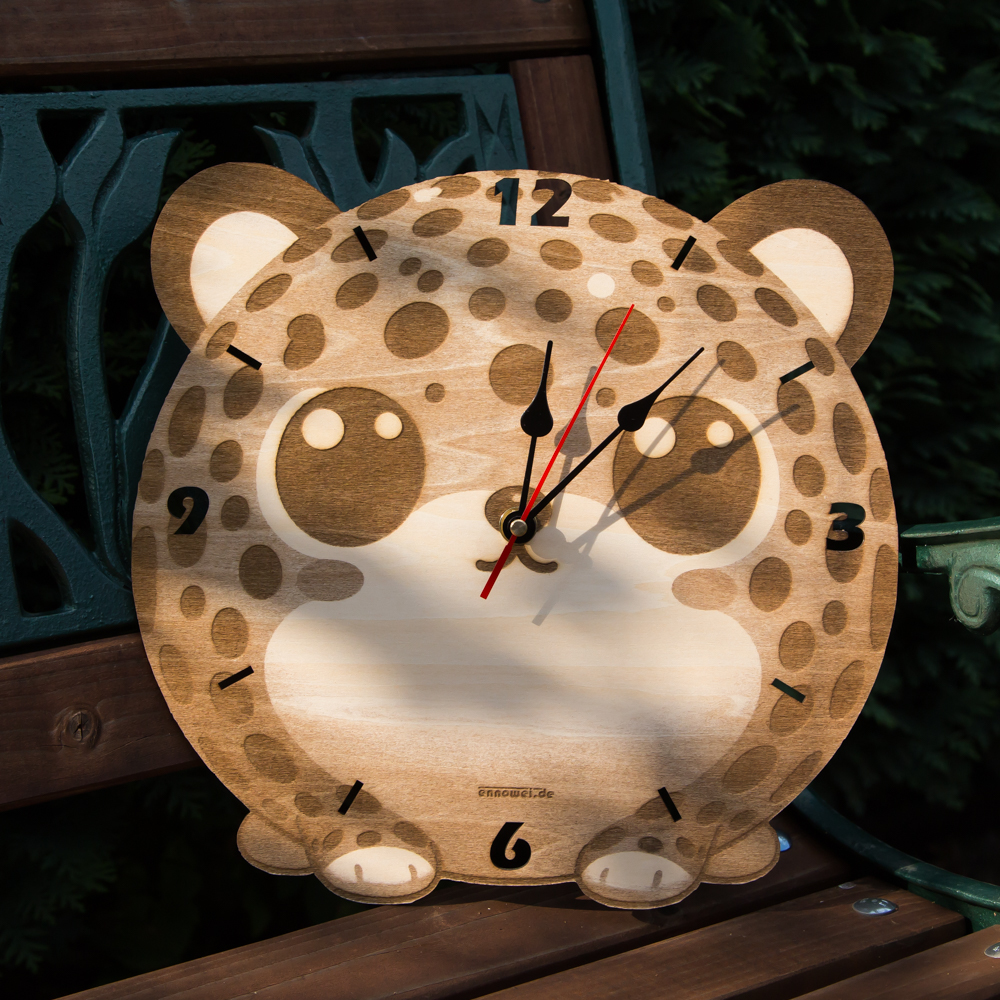 Holzuhr Modell Leopard_01